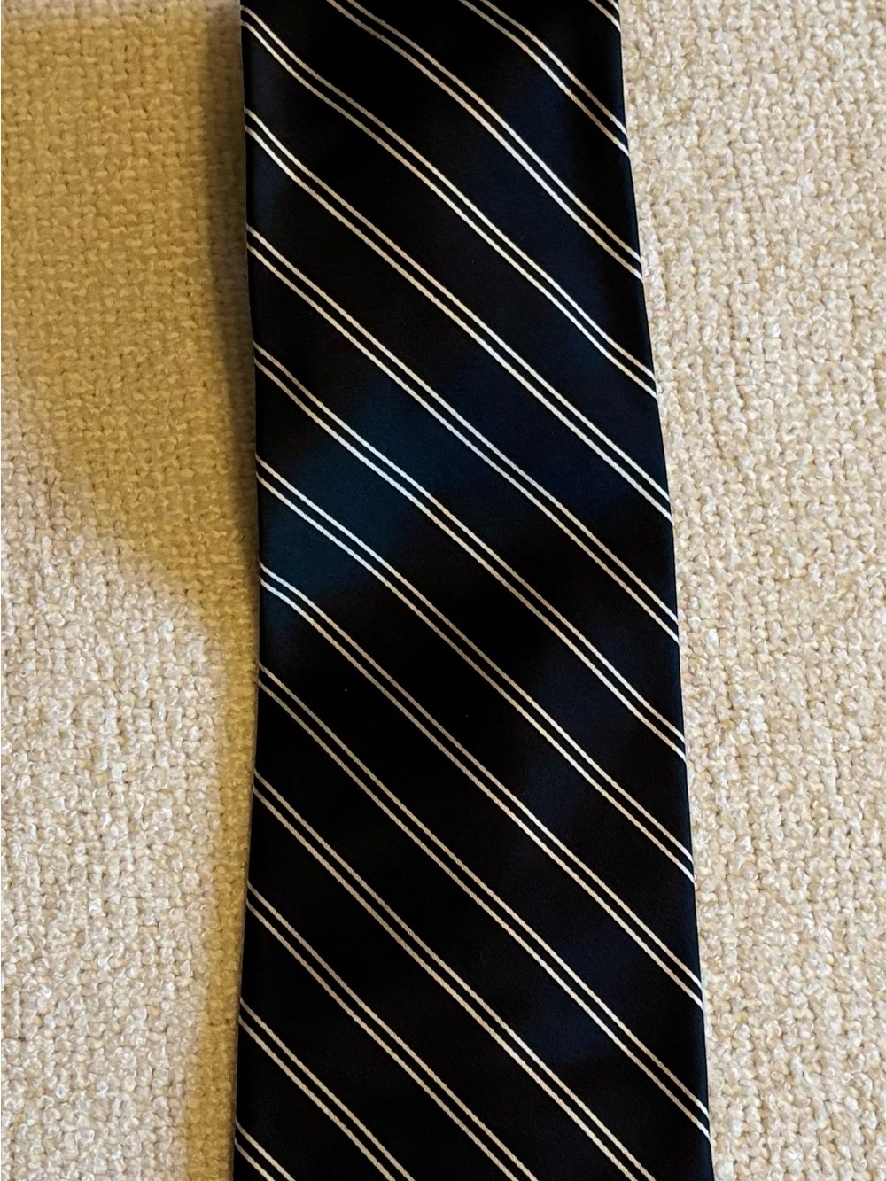 Brooks Brothers Men's Navy White Striped Silk Tie Woven Logo One Size